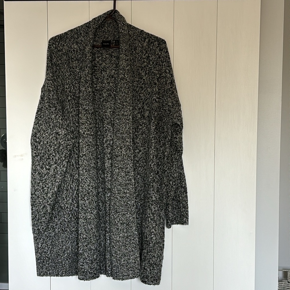 Cardigan sweater